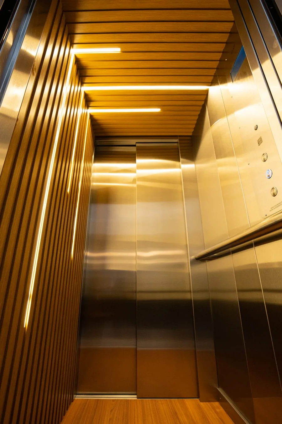 Elevador ATI — projeto CASACOR